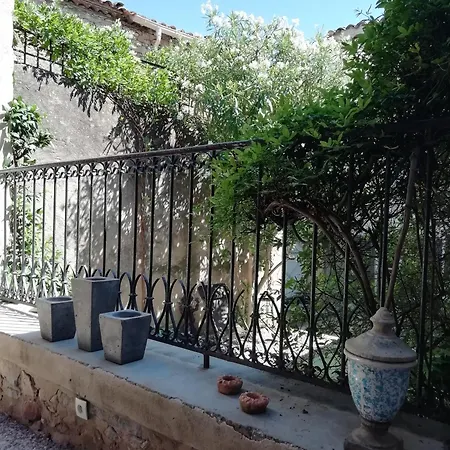 Couette-café La Maison De La Fontaine Villeneuve-Minervois