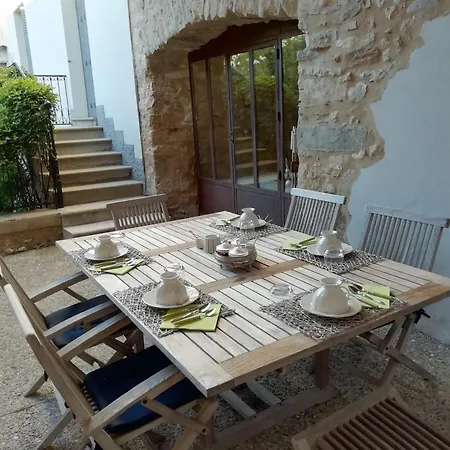La Maison De La Fontaine